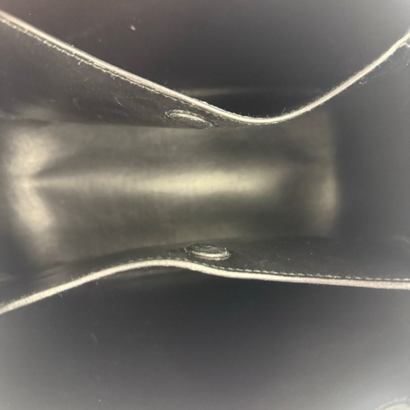 Prada Vitello Daino Soft Medium Dynamique Tote - Picture 9 of 16